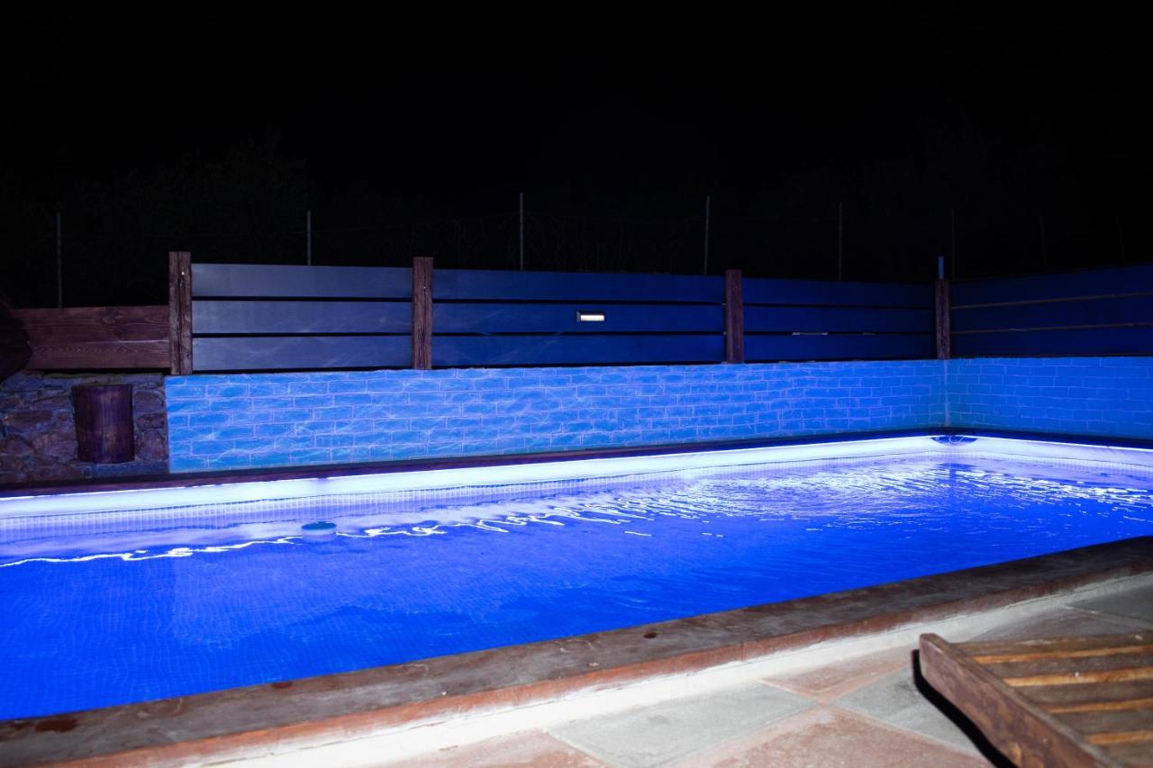 Haritos Holidays Home Pombia Exterior photo